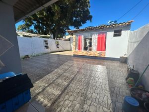 Image 12 - 883850