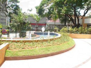 Image 2 - 883853