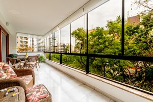 Image 3 - 883854
