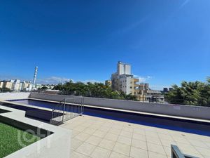 Image 12 - 883871