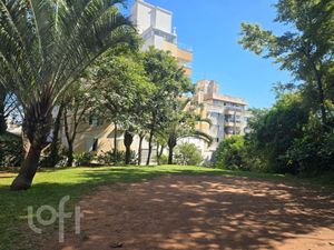 Image 17 - 883871