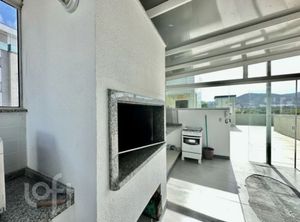 Image 21 - 883872