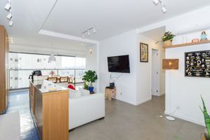 Image 8 - 883873