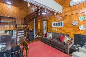 Image 18 - 883876