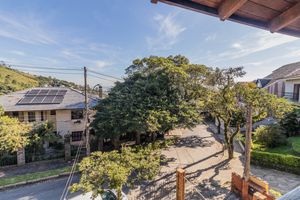 Image 33 - 883876
