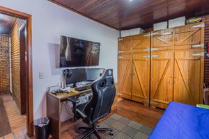 Image 40 - 883876