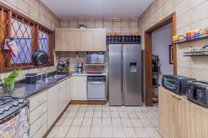 Image 44 - 883876