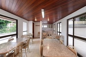 Image 26 - 883877