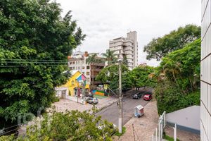 Image 20 - 883877