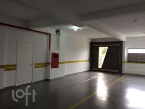 Image 17 - 883890