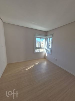 Image 7 - 883892