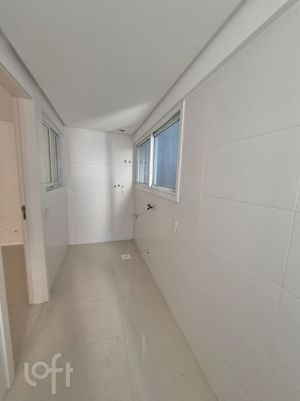 Image 2 - 883892