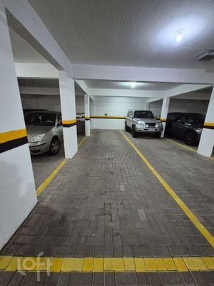 Image 16 - 883892