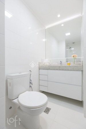 Image 9 - 883939