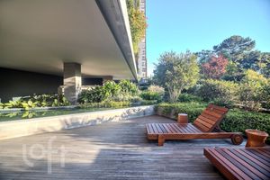 Image 9 - 883951