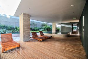Image 7 - 883951