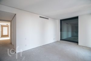 Image 25 - 883951