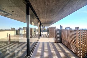 Image 22 - 883951
