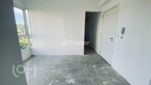 Image 4 - 883952