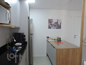 Image 12 - 883974