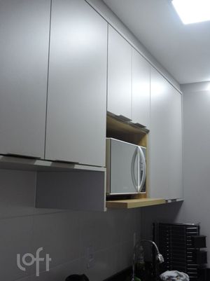 Image 19 - 883974