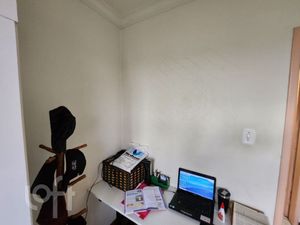 Image 8 - 883977