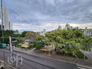 Image 21 - 883977