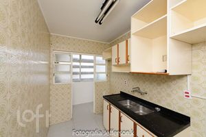 Image 13 - 883978