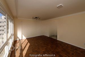 Image 5 - 883978