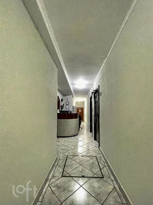 Image 5 - 883981