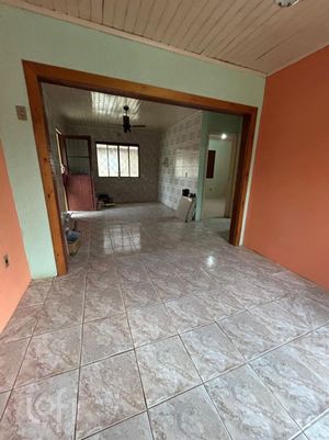 Image 8 - 884015