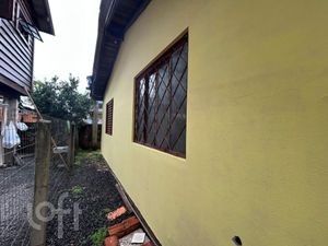 Image 3 - 884015