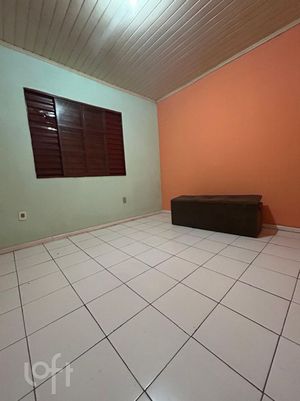 Image 6 - 884015