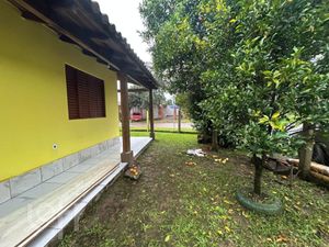 Image 2 - 884015