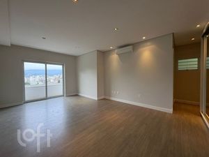 Image 18 - 884016