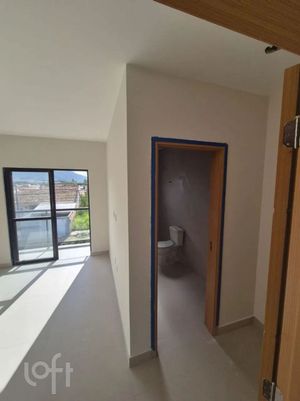 Image 11 - 884017