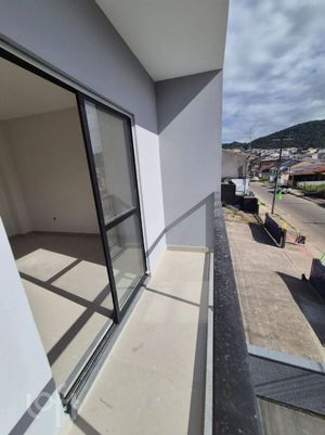 Image 8 - 884017