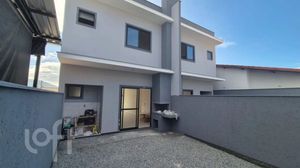 Image 4 - 884017