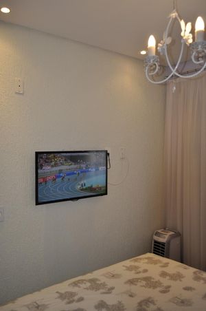 Image 14 - 884038