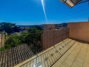 Image 14 - 884043