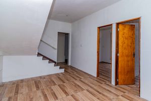 Image 15 - 884045