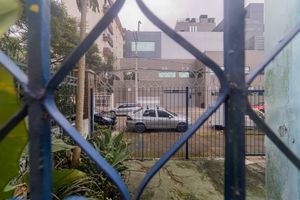 Image 35 - 884045