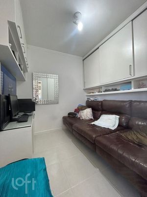 Image 22 - 884049
