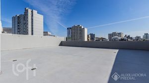 Image 4 - 884051