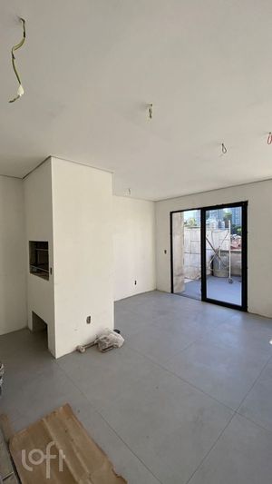 Image 4 - 884051