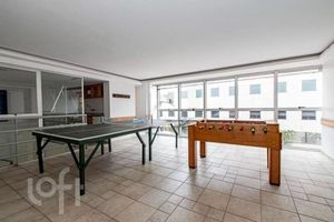 Image 7 - 884054
