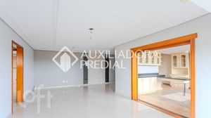 Image 4 - 884064