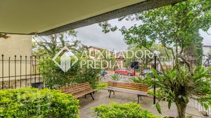 Image 38 - 884064