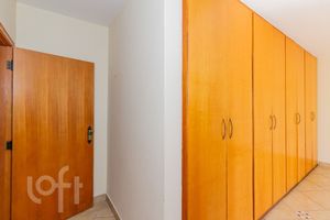Image 49 - 884069