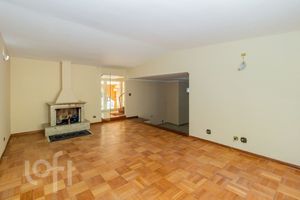 Image 17 - 884069